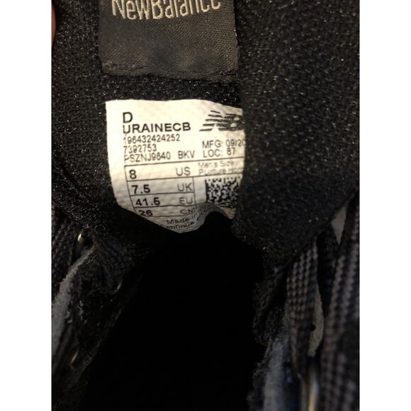 Men\'s New Balance Rainier Lifestyle URAINAD Size 8 D Magnetic Black
